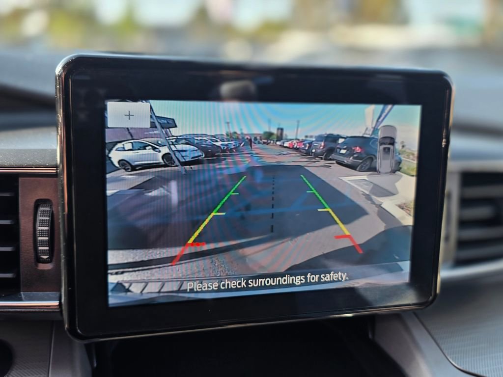 Used 2023 Ford Explorer XLT w/ Equipment Group 202A image 31