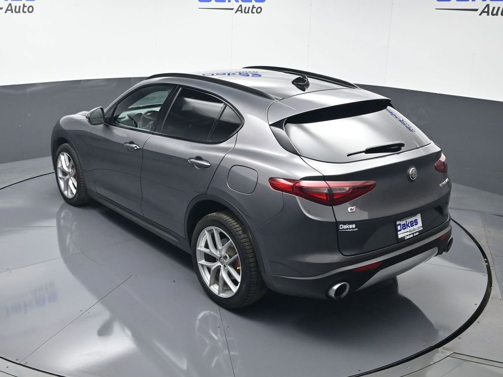 Used 2018 Alfa Romeo Stelvio Ti Sport image 52