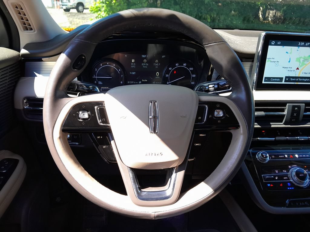 Used 2021 Lincoln Corsair AWD w/ Premium Package image 16