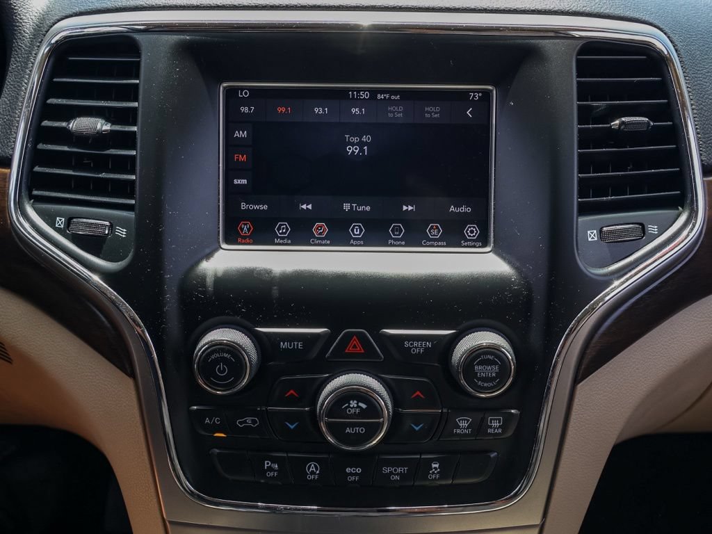 Used 2018 Jeep Grand Cherokee Laredo RWD image 29