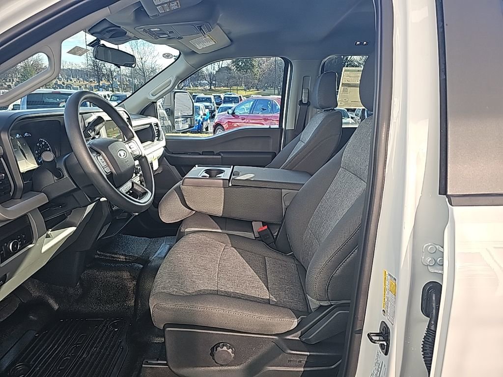 New 2026 Ford F450 XL w/ XL Driver Assist Package image 9