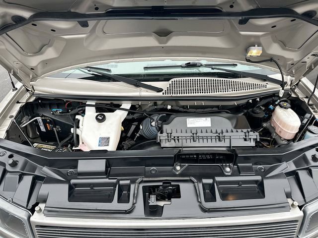 Used 2022 Chevrolet Express 2500 w/ Enhanced Convenience Package image 25