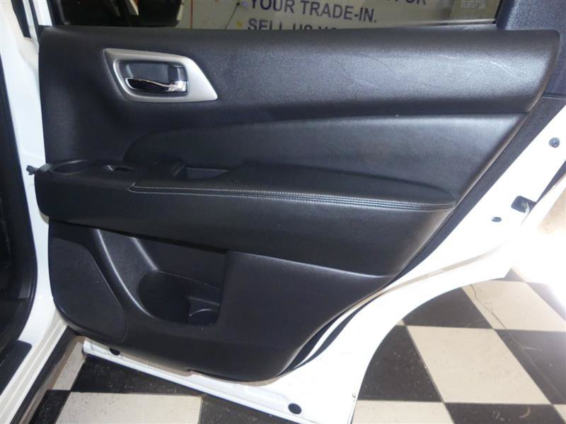 Used 2018 Nissan Pathfinder S AWD/4WD image 26
