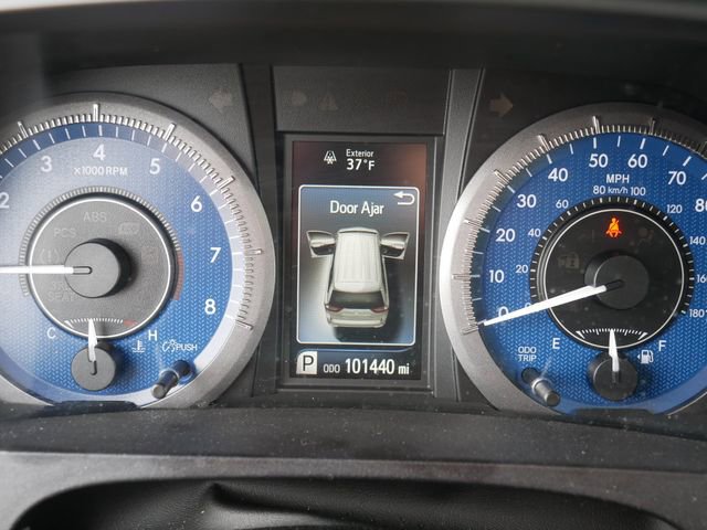 Used 2017 Toyota Sienna XLE image 28