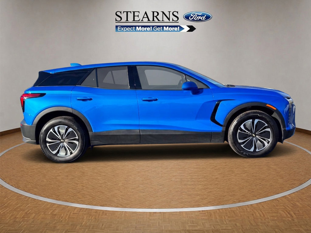 Used 2025 Chevrolet Blazer EV LT AWD/4WD image 4