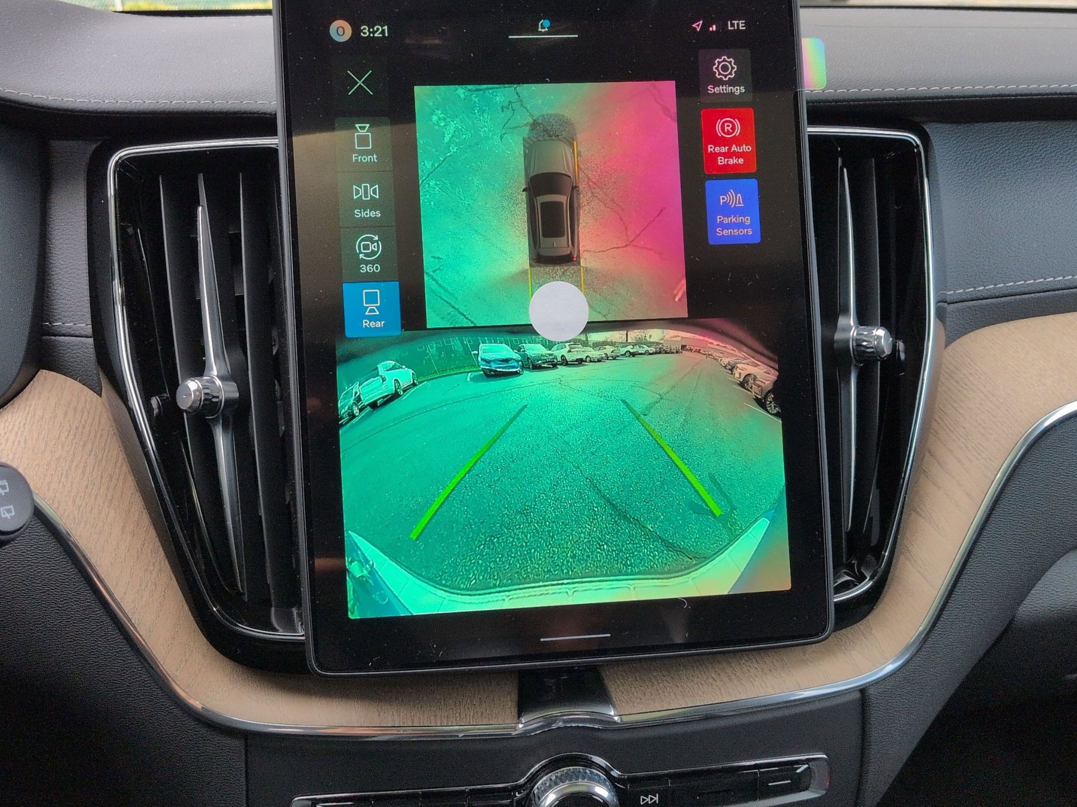 New 2026 Volvo XC60 B5 Ultra w/ Protection Package Premier image 18