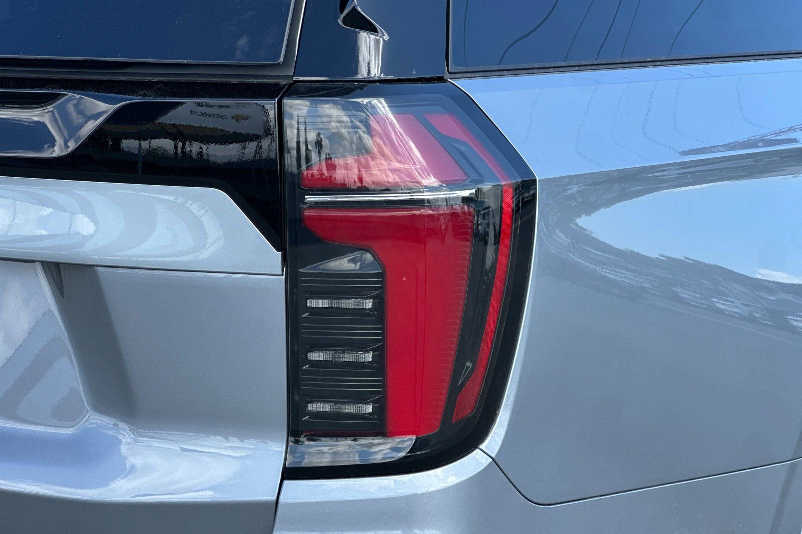 New 2026 Chevrolet Suburban LS AWD/4WD image 34