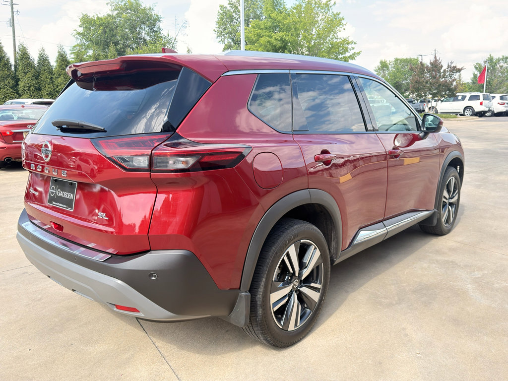 Used 2021 Nissan Rogue SL w/ Premium Package FWD image 3