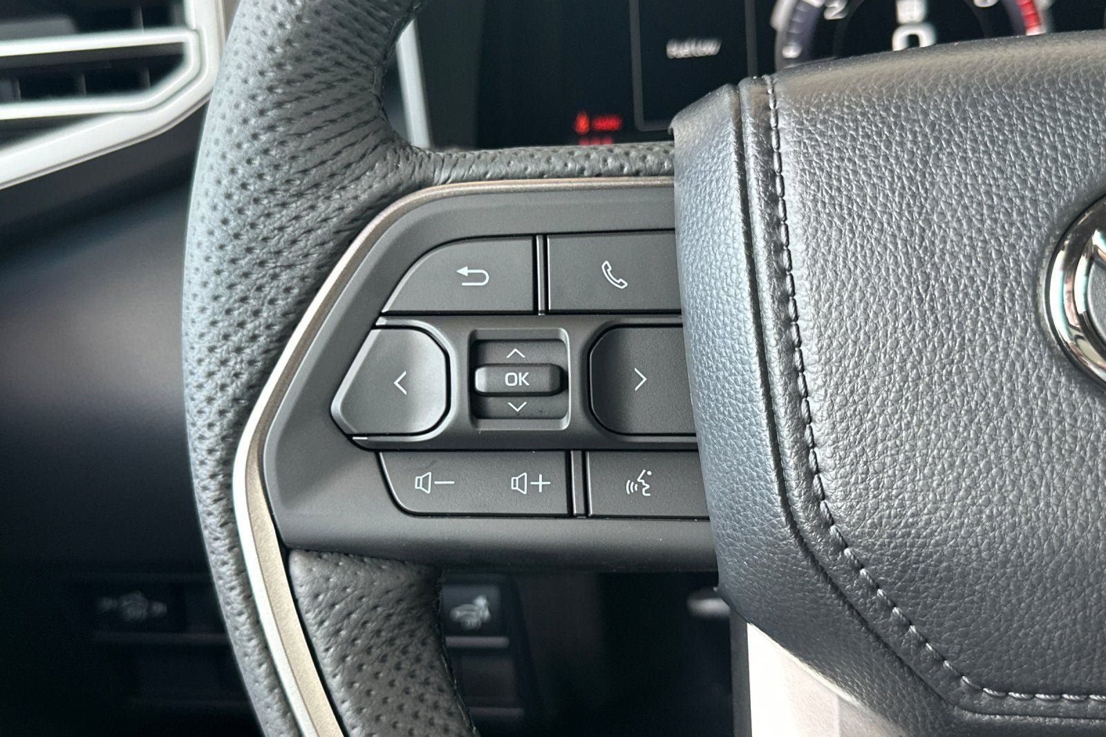 New 2026 Toyota Tundra Limited AWD/4WD image 28