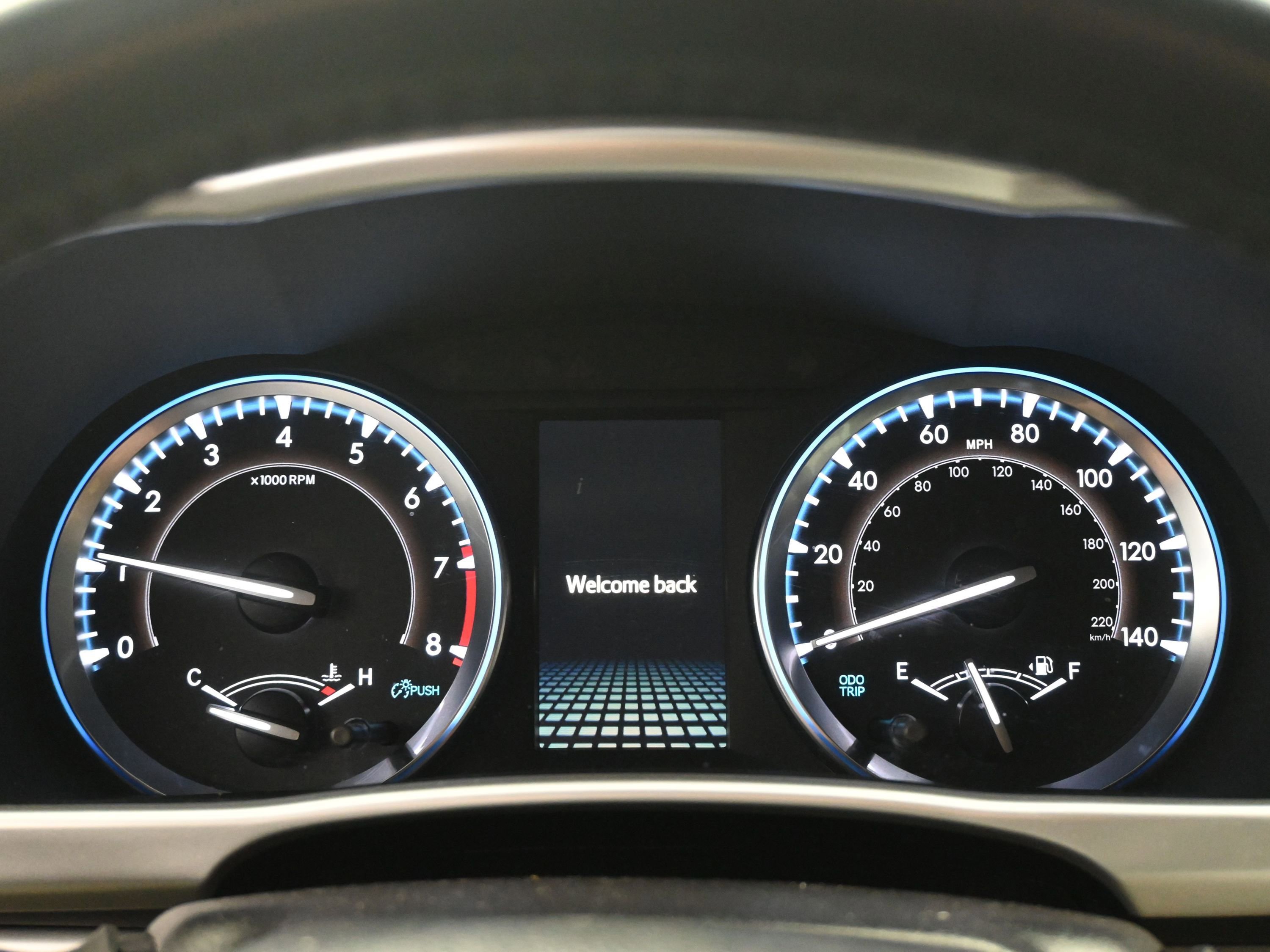 Used 2019 Toyota Highlander XLE image 10