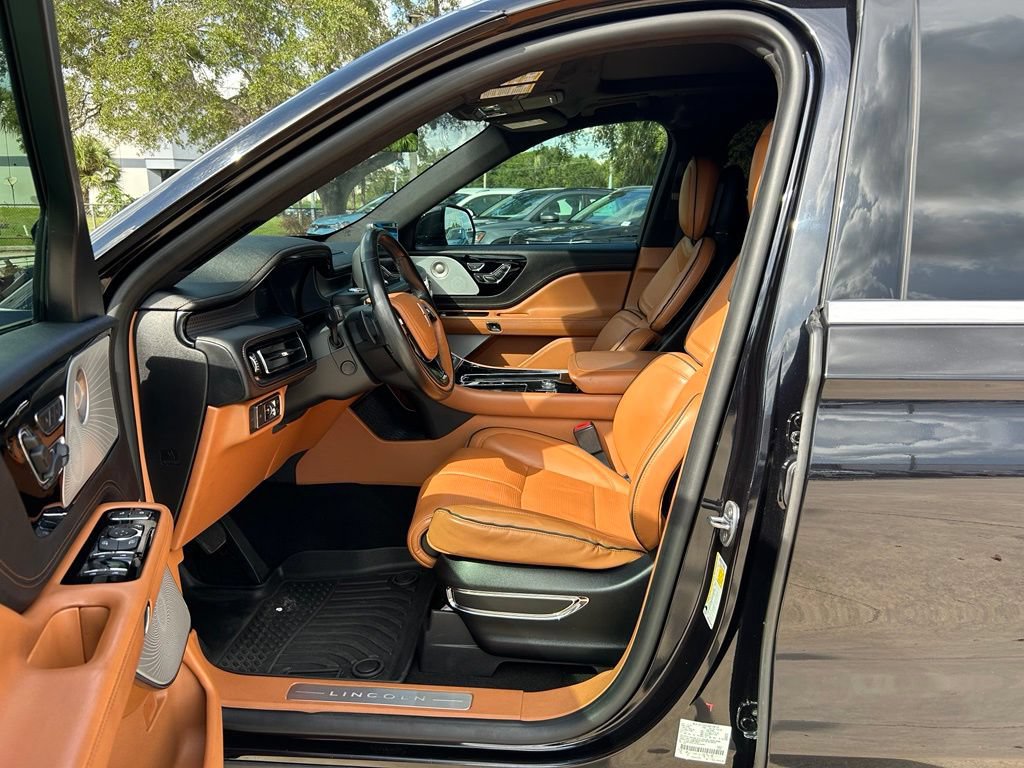 Used 2020 Lincoln Aviator Black Label w/ Dynamic Handling Package AWD/4WD image 14