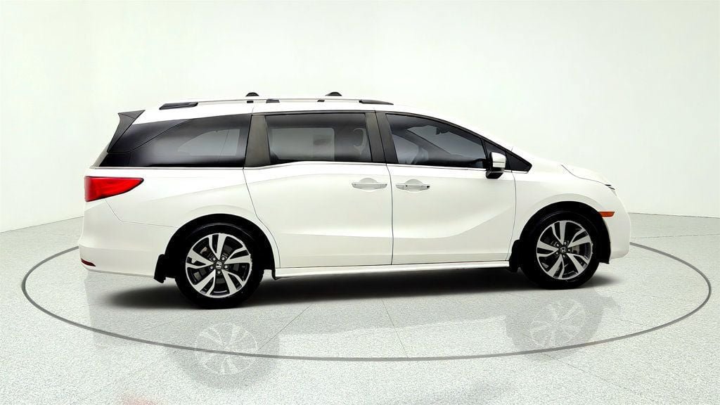 Used 2021 Honda Odyssey Touring image 4