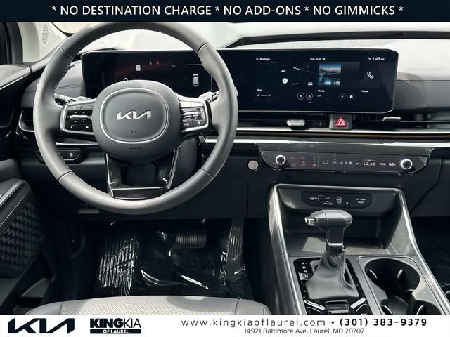 Used 2026 Kia Carnival SX Prestige FWD image 2