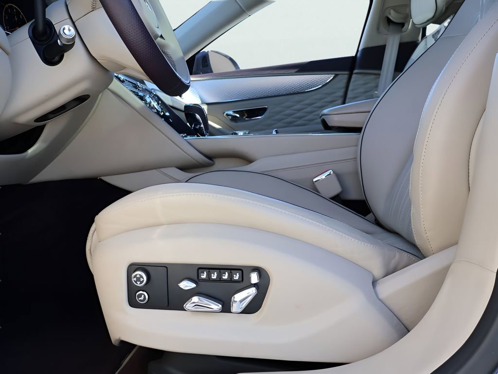 Used 2023 Bentley Flying Spur Azure AWD/4WD image 42