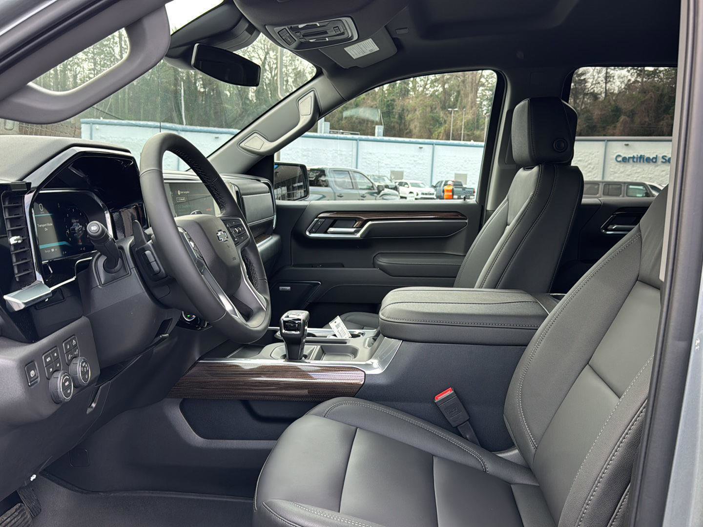 Used 2026 Chevrolet Silverado 1500 LT Trail Boss w/ LT Trail Boss Premium Package image 8