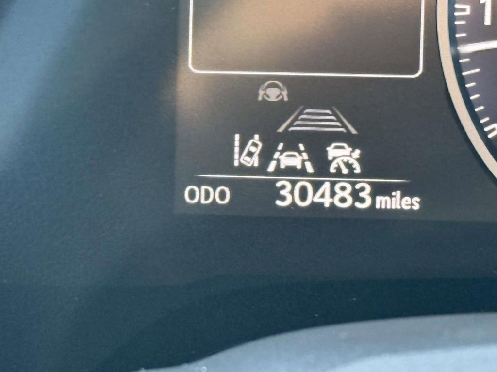 Used 2023 Lexus RX 350 Premium image 31