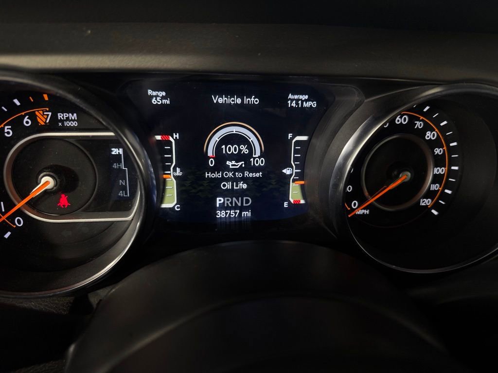 Certified 2022 Jeep Gladiator Willys image 18