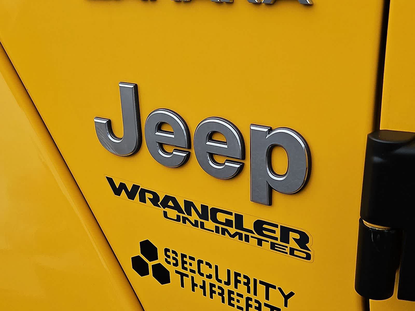 Used 2018 Jeep Wrangler Unlimited Sahara AWD/4WD image 35