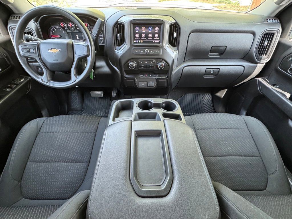 Used 2020 Chevrolet Silverado 1500 Custom w/ Custom Value Package image 12