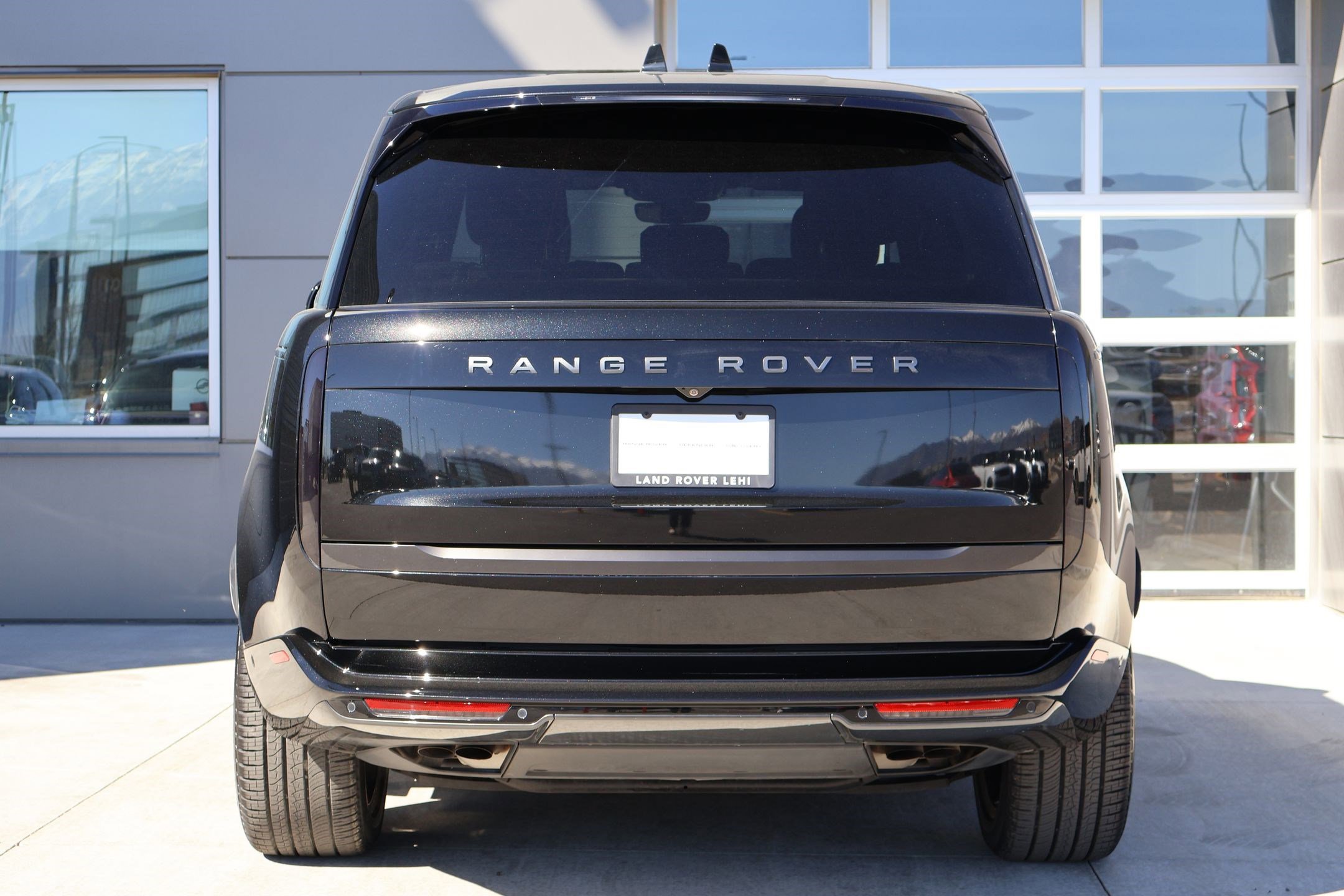 Certified 2023 Land Rover Range Rover SE image 9