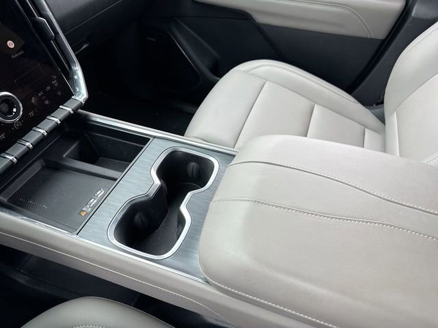 Used 2024 GMC Acadia Elevation image 21