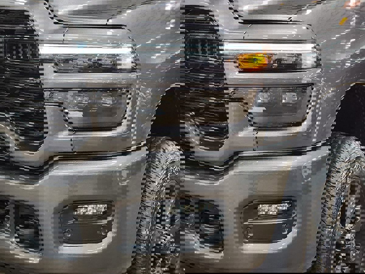 Used 2025 RAM 2500 Laramie w/ Night Edition image 14