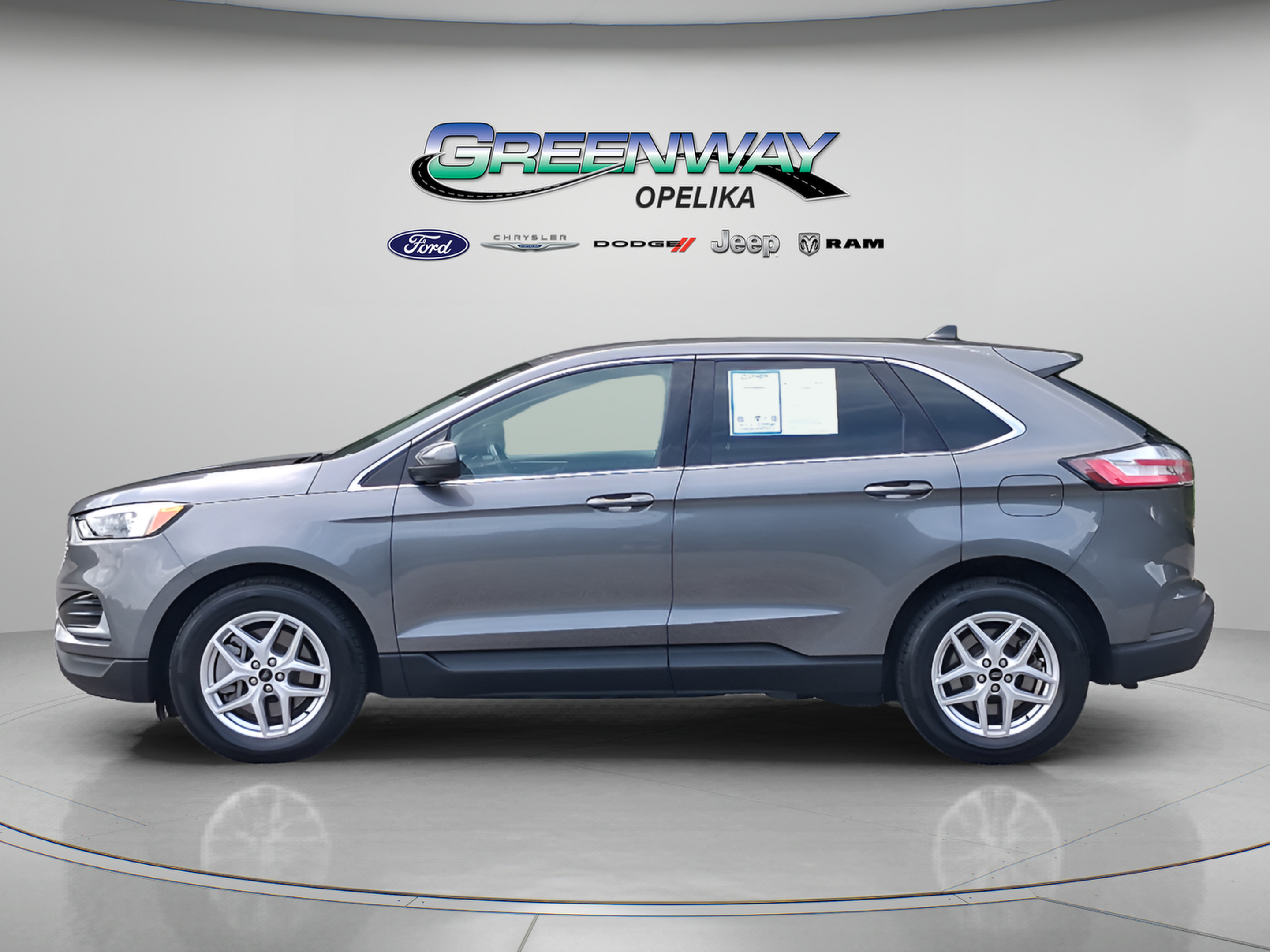 Used 2024 Ford Edge SEL AWD/4WD image 4