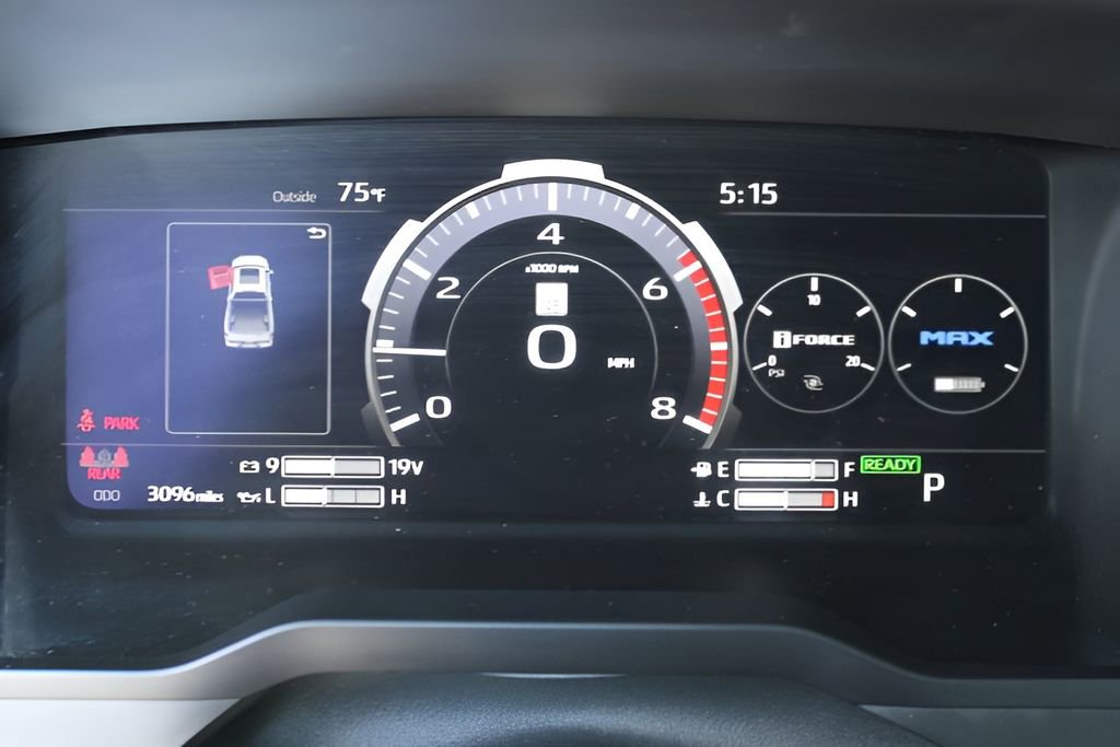 Used 2024 Toyota Tundra Capstone AWD/4WD image 11