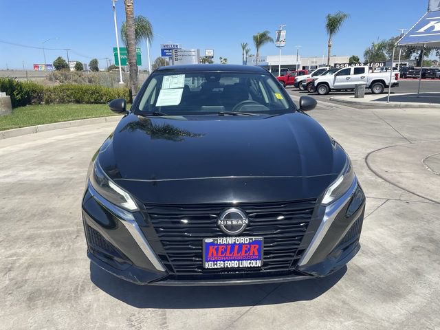 Used 2024 Nissan Altima 2.5 SV FWD image 3