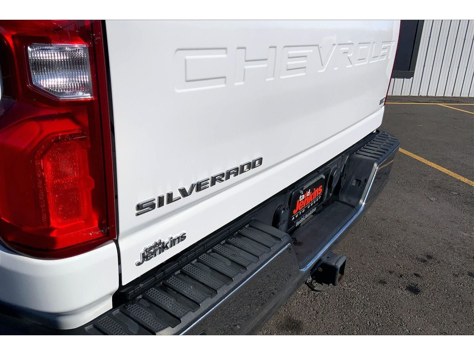 Used 2024 Chevrolet Silverado 3500 LTZ AWD/4WD image 9