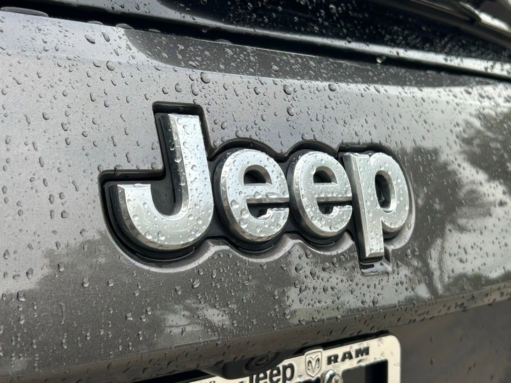 Certified 2018 Jeep Grand Cherokee Limited image 29