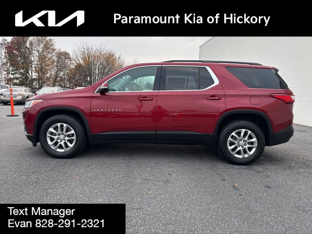 Used 2021 Chevrolet Traverse LT image 4