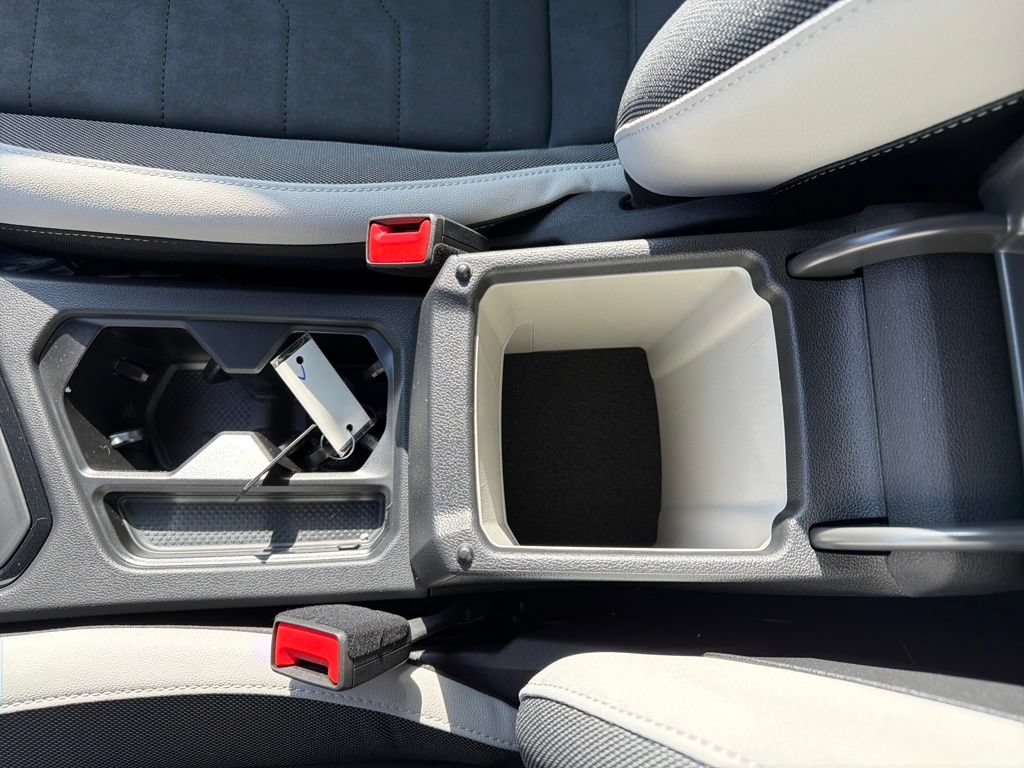 New 2026 Volkswagen Taos SE FWD image 22