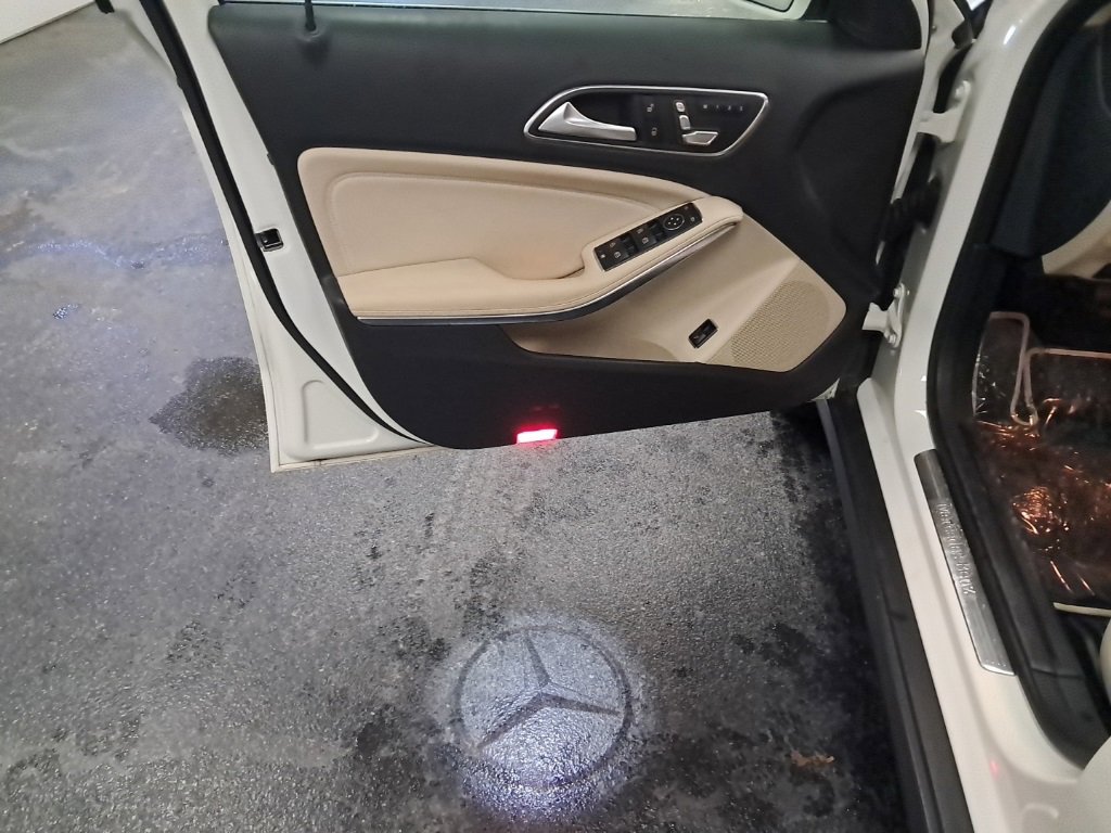 Used 2018 Mercedes-Benz GLA 250 4MATIC image 7