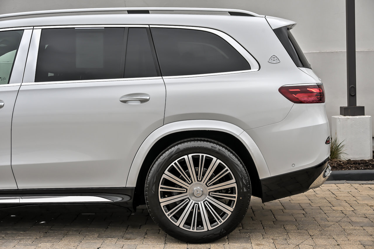Used 2026 Mercedes-Benz Maybach GLS 600 4MATIC image 15