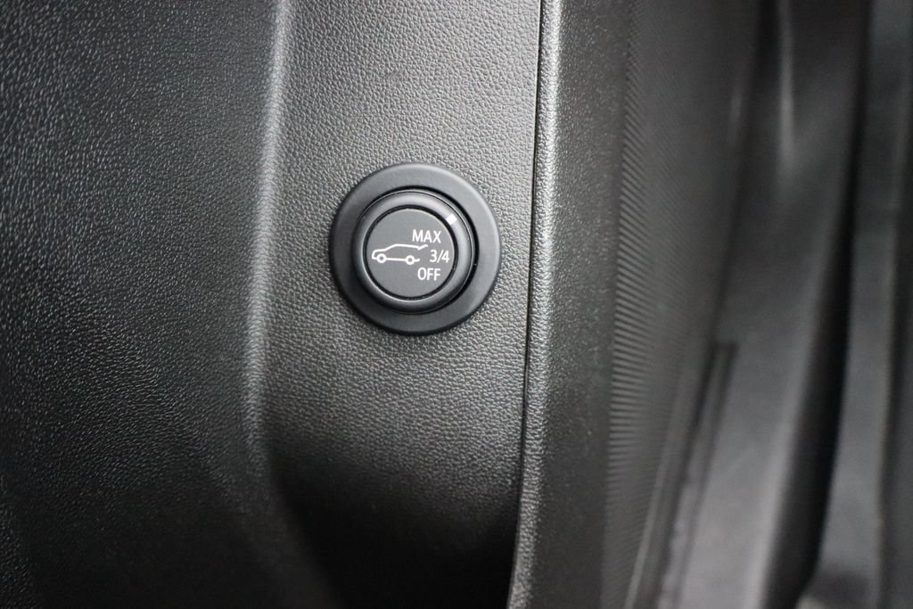 Used 2023 Chevrolet Equinox RS AWD/4WD image 28