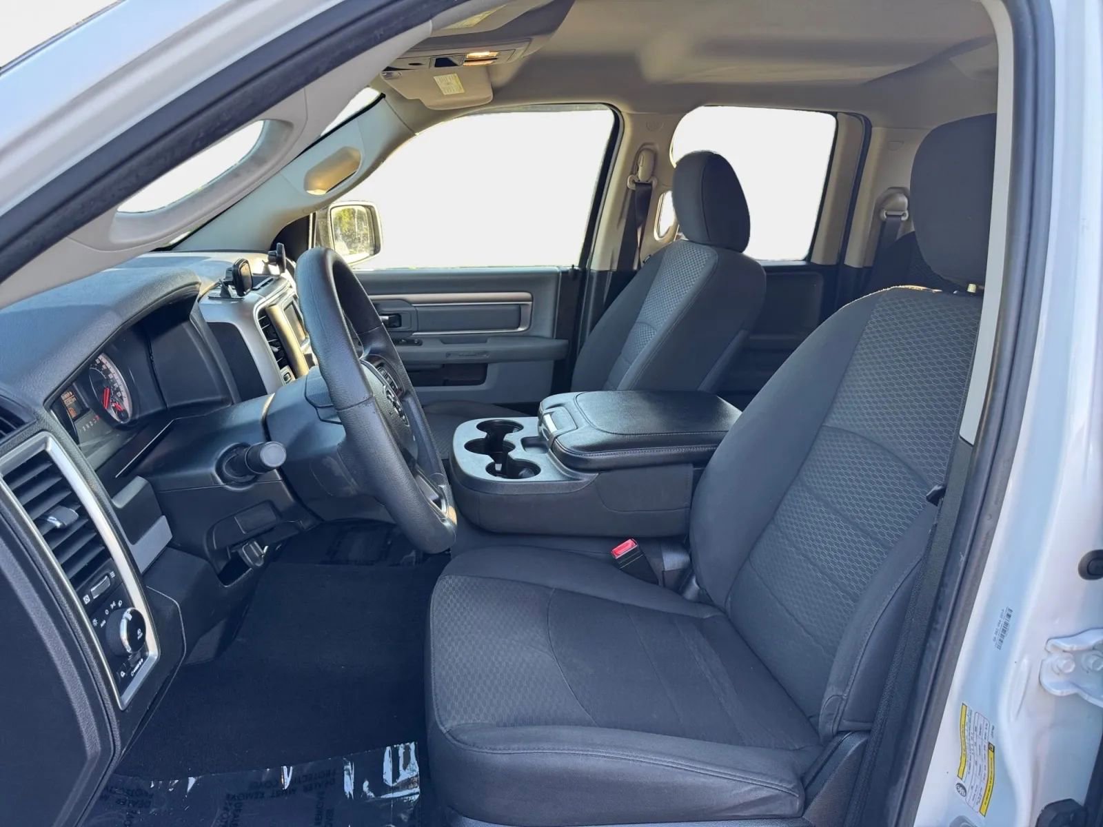 Used 2020 RAM 1500 Classic Warlock AWD/4WD image 9