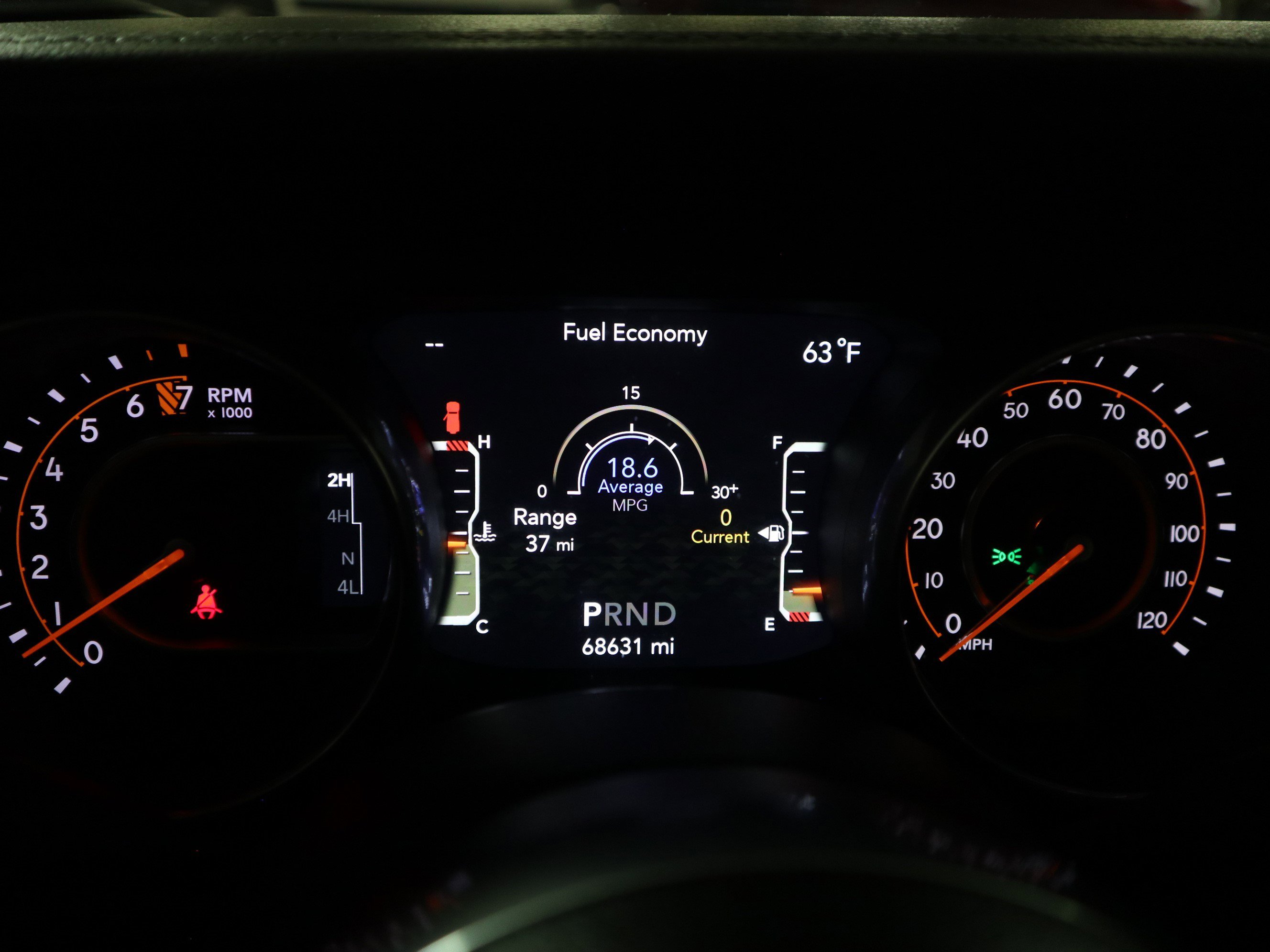 Used 2018 Jeep Wrangler Unlimited Sahara AWD/4WD image 16