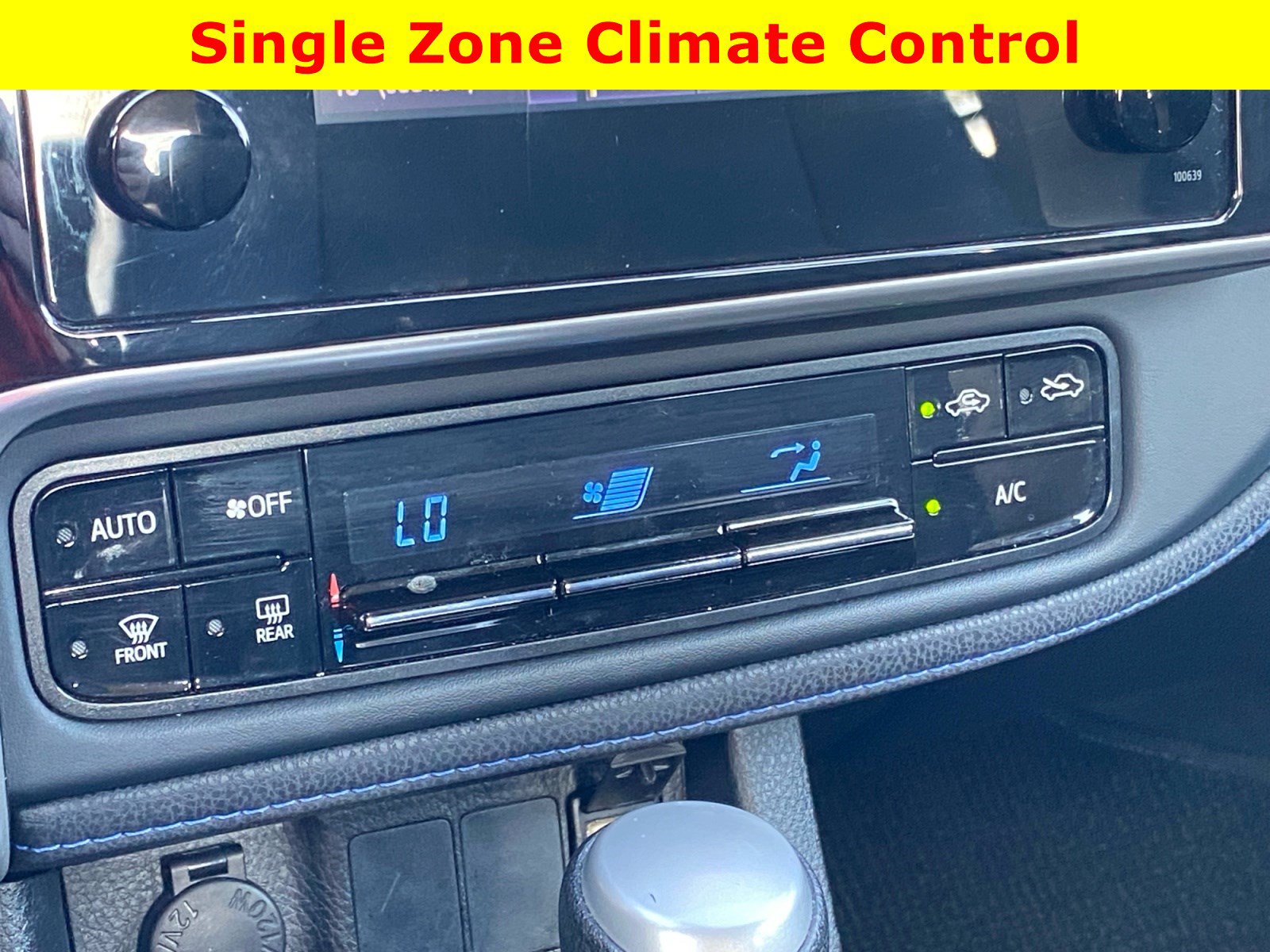 Used 2018 Toyota Corolla SE FWD image 30