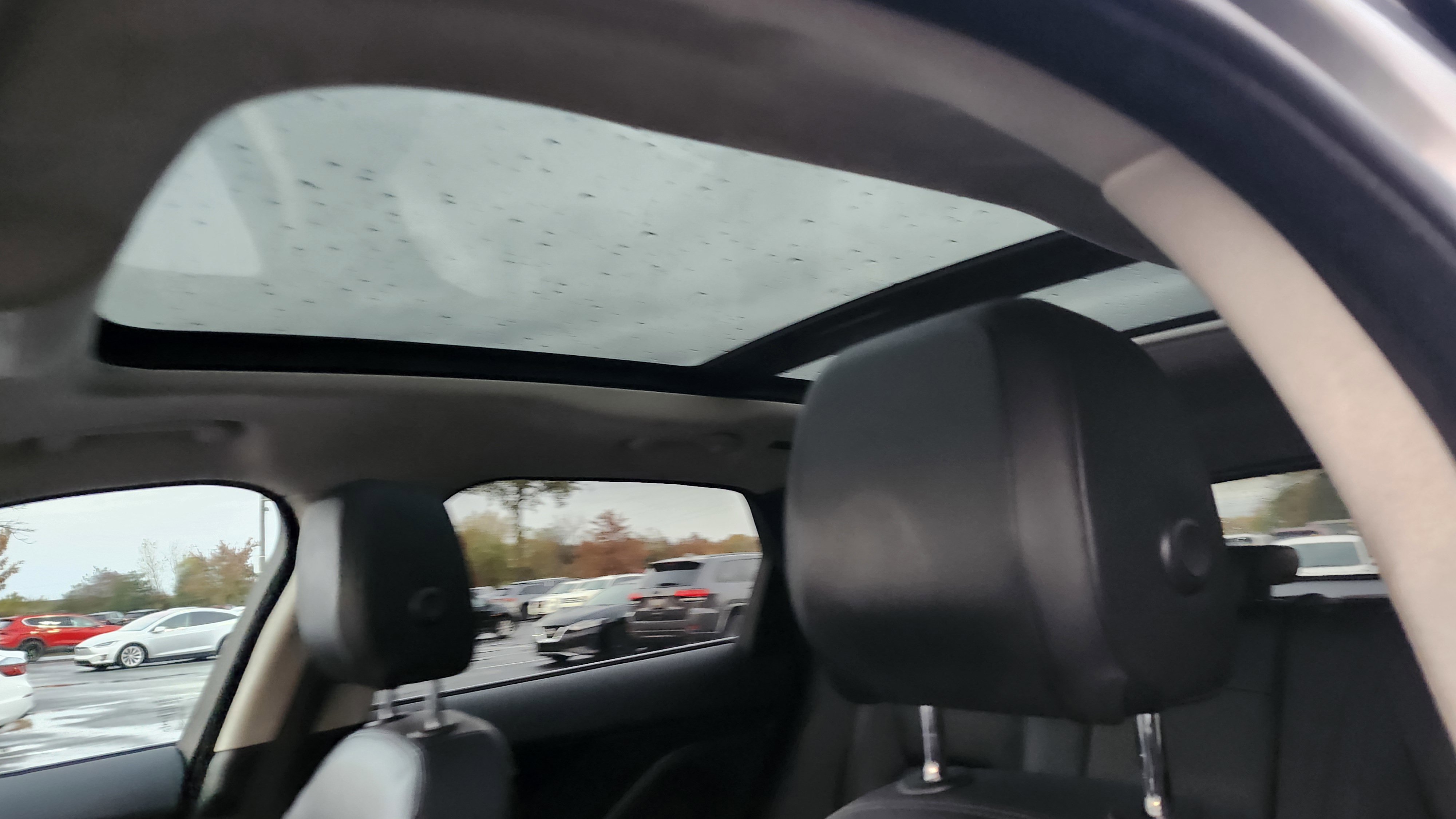 Used 2020 Jaguar F-PACE Premium image 23