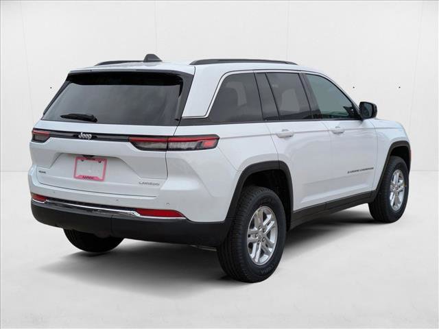 New 2025 Jeep Grand Cherokee Laredo w/ Luxury Tech Group I image 2