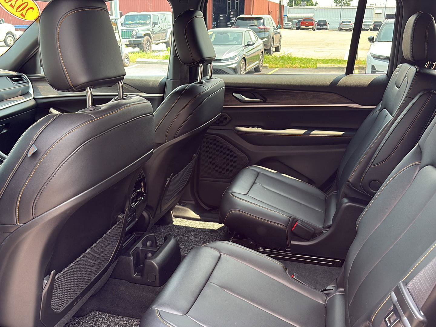 Used 2026 Jeep Grand Cherokee L Limited AWD/4WD image 33