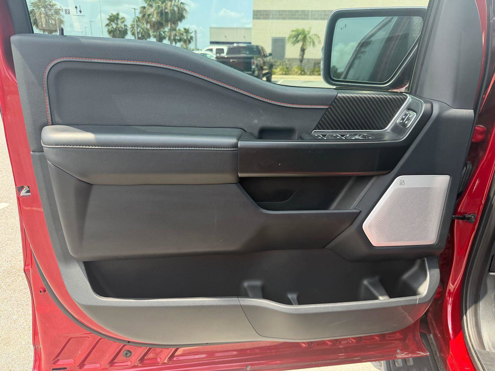 Used 2025 Ford F150 Raptor AWD/4WD image 5