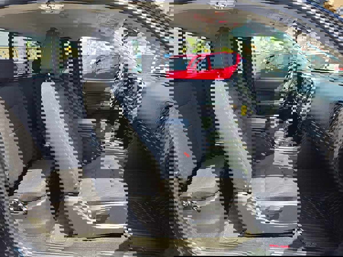 Used 2018 GMC Canyon SLE w/ SLE Convenience Package image 10