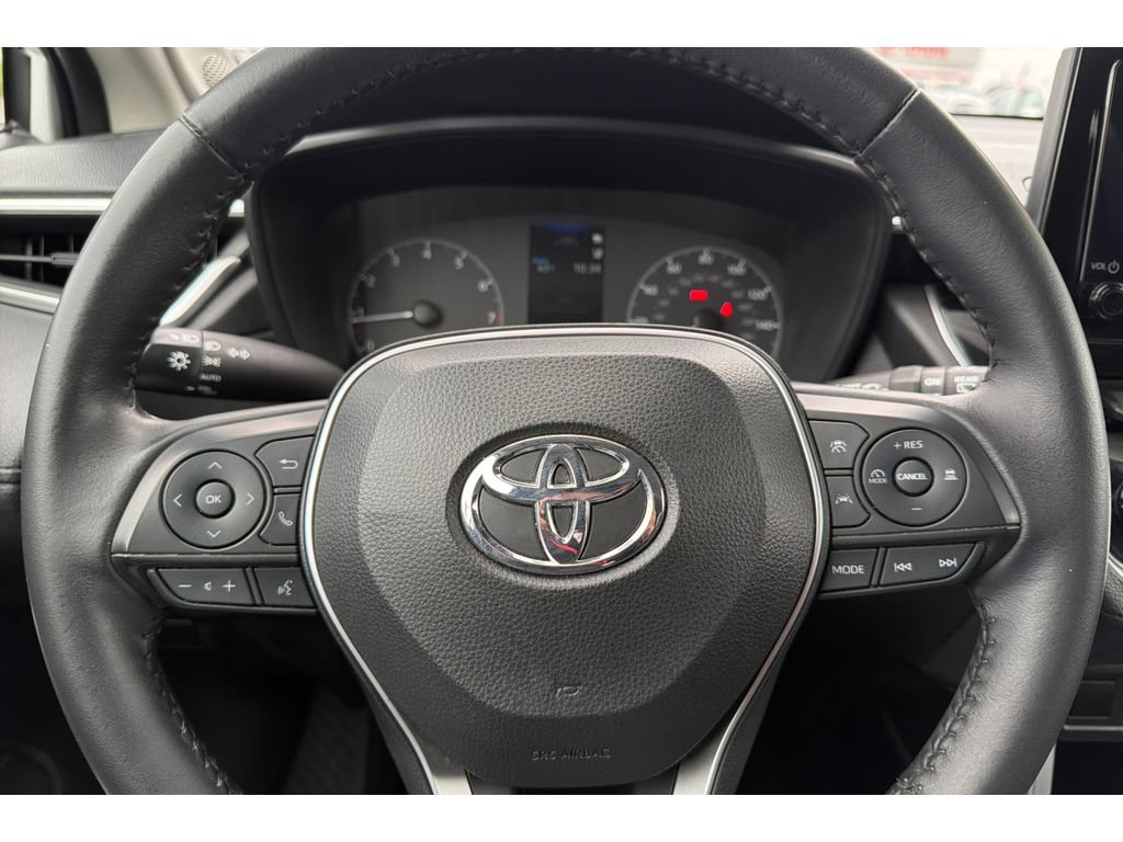 Used 2023 Toyota Corolla Cross LE w/ Moonroof Package AWD/4WD image 24