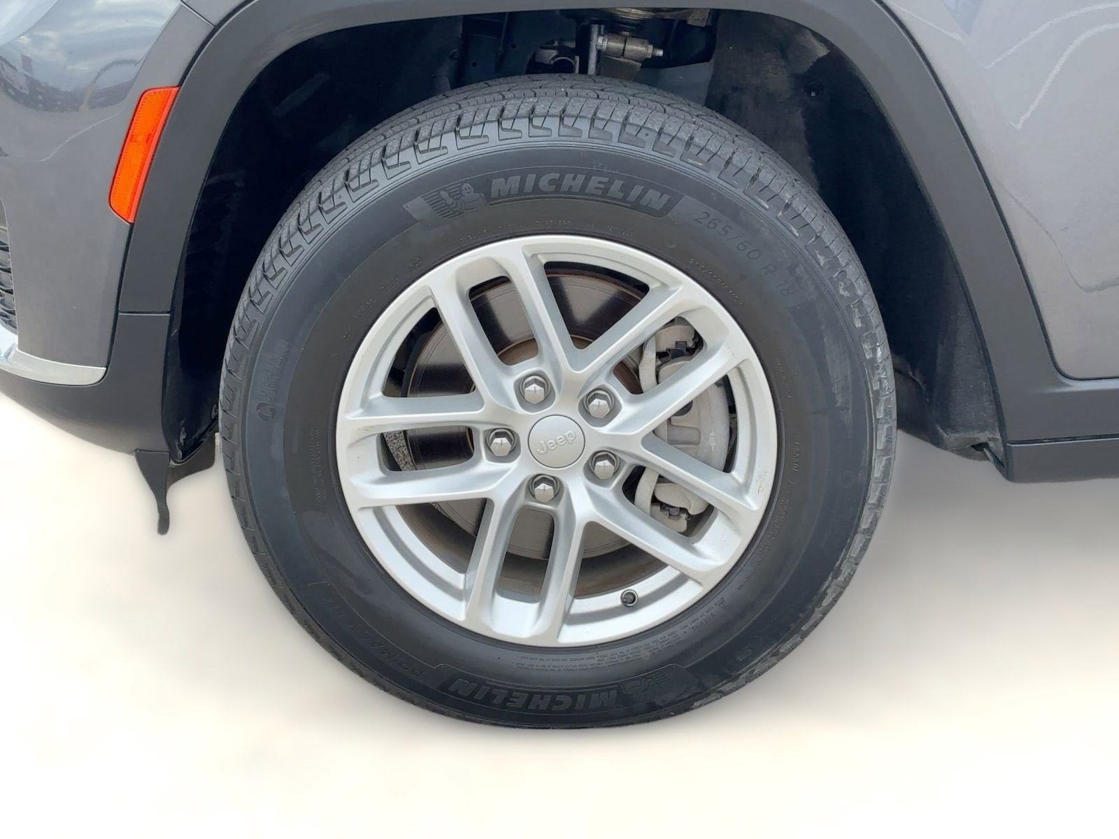 Certified 2022 Jeep Grand Cherokee L Laredo w/ Luxury Tech Group I image 11