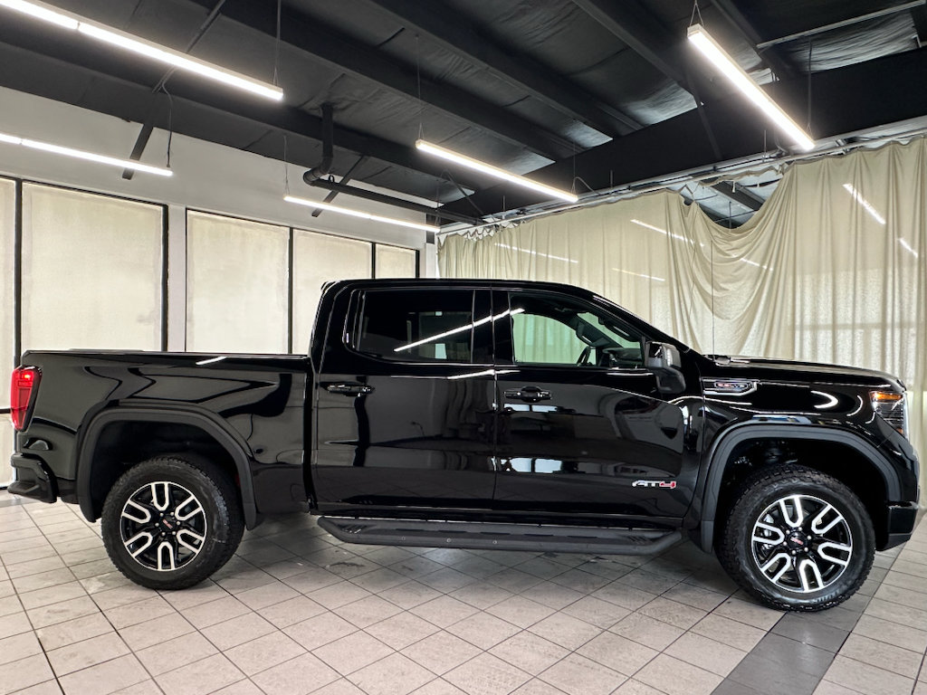 New 2026 GMC Sierra 1500 AT4 w/ AT4 Preferred Package AWD/4WD image 3