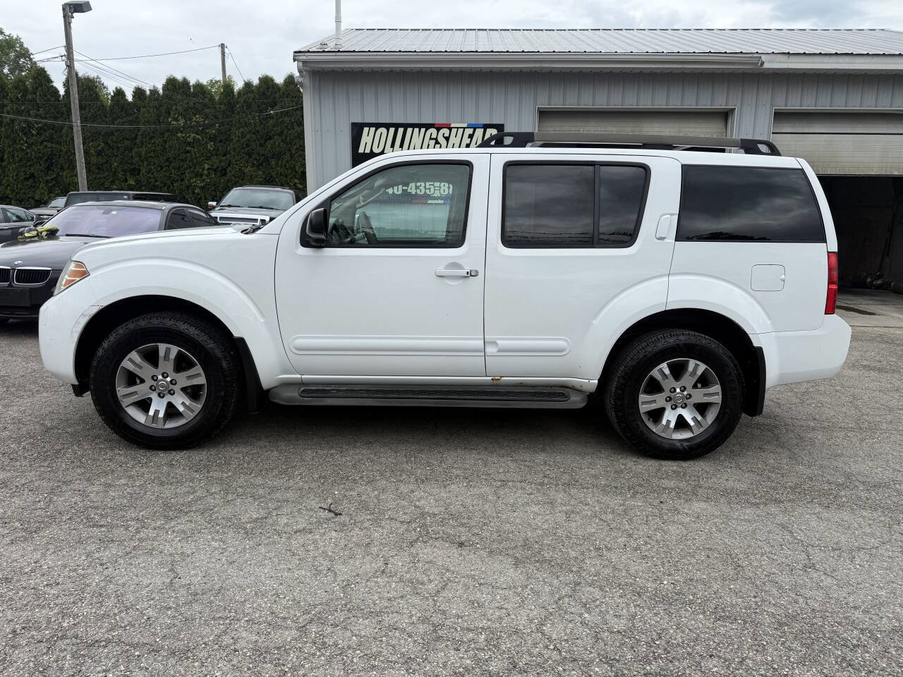 Used 2010 Nissan Pathfinder SE w/ SE Premium Journey Pkg AWD/4WD image 8