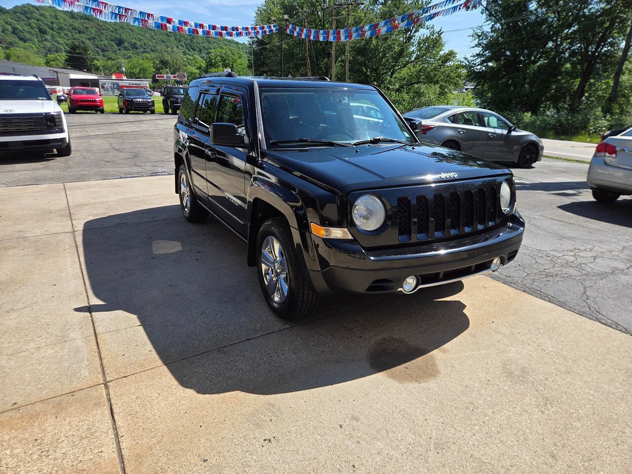 Used 2012 Jeep Patriot Limited w/ Sun/Sound Group AWD/4WD image 1
