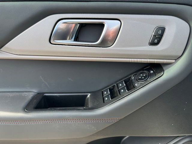 New 2026 Ford Explorer Active w/ Active Comfort Package image 10